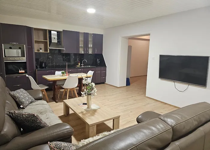 Naehe Geilenkirchen, Heinberg Und Uebach Palenberg 90qm Fuer 6 Personen 가이렌키르첸